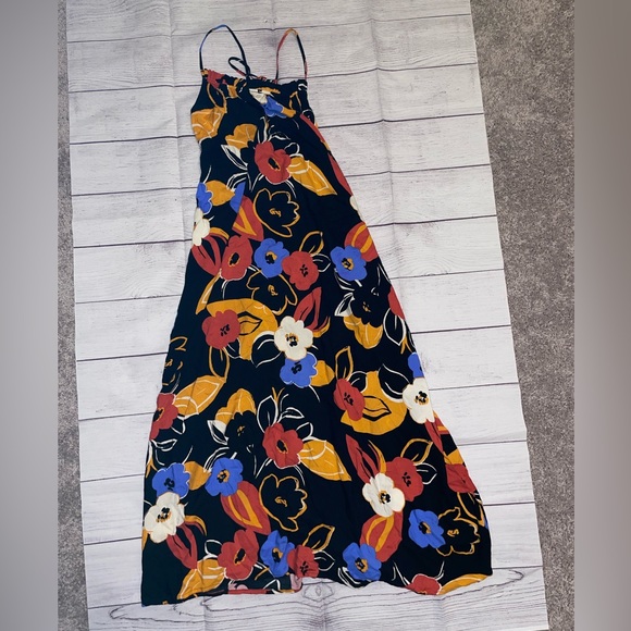 Women's Lush Black Floral Dress - Picture 3 of 6